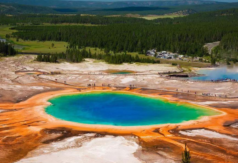 【盐湖城出发4日游】陆地商务舱VIP｜10人精致小团|入住2晚黄园内小木屋|黄石国家公园＋大提顿国家公园4天3晚跟团游